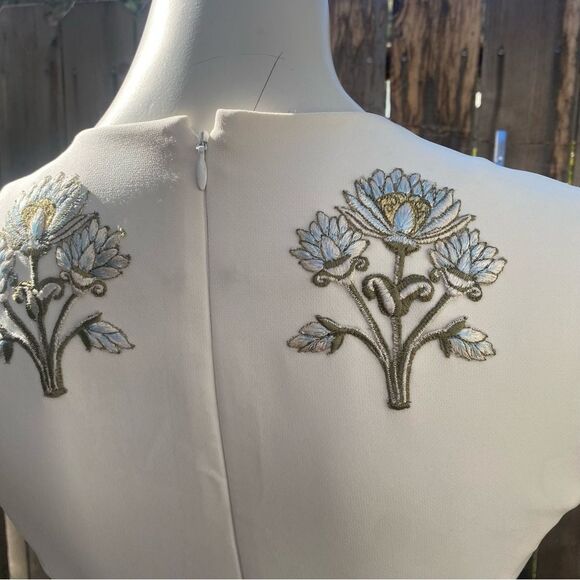 SACHIN & BABI AHLUWALIA Floral Embroidered White Dress size 2 - Picture 5 of 9